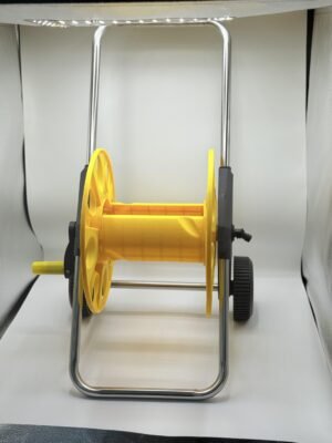 סטנד לצינור מים עם גלגלים