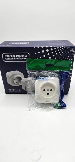 מתג ושקע להתקנה על פני השטח